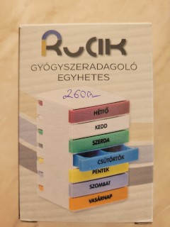 Rucik fiókos heti gyógyszeradagoló
